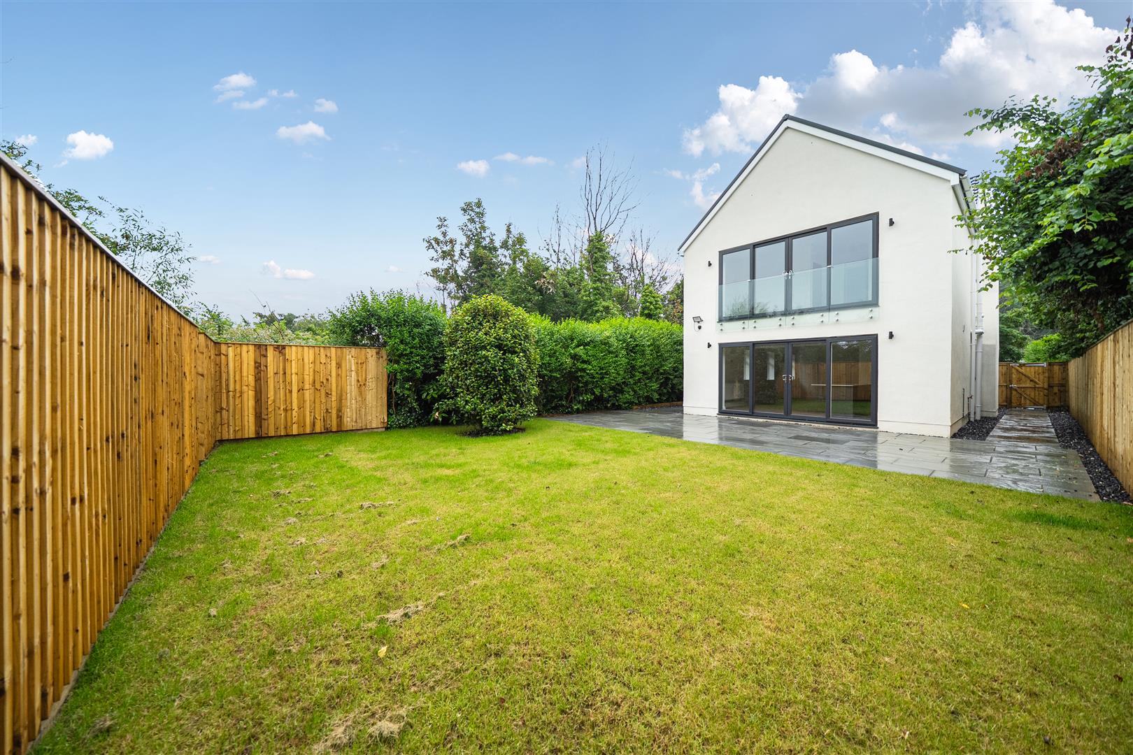 Llangyfelach Road, Treboeth, Swansea, SA5 9EN